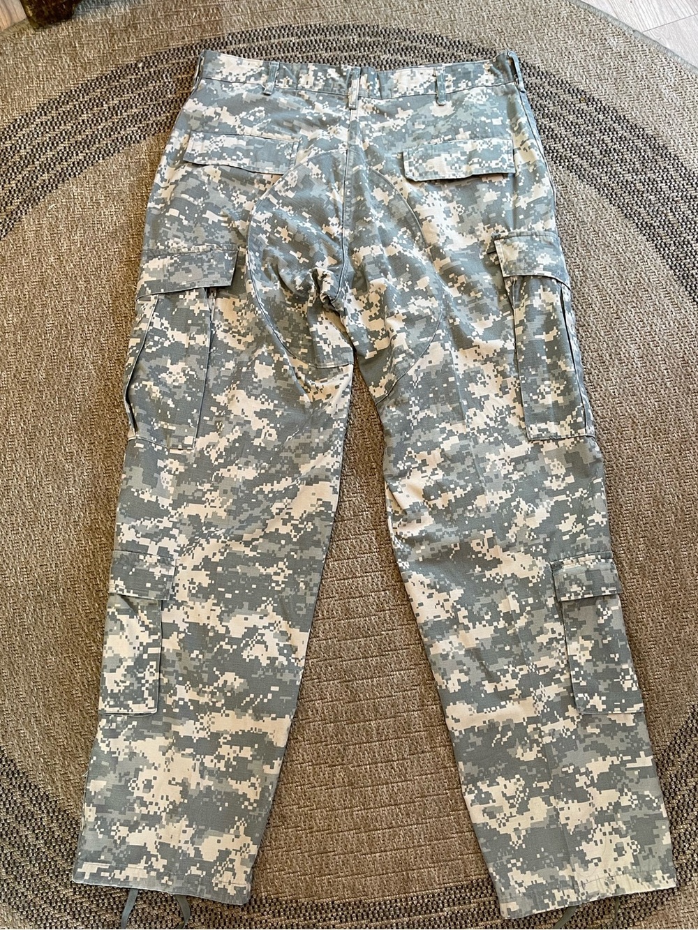 US Army issue combat pants Army Combat Uniform ACU digital camouflage pattern. - Picture 4 of 12